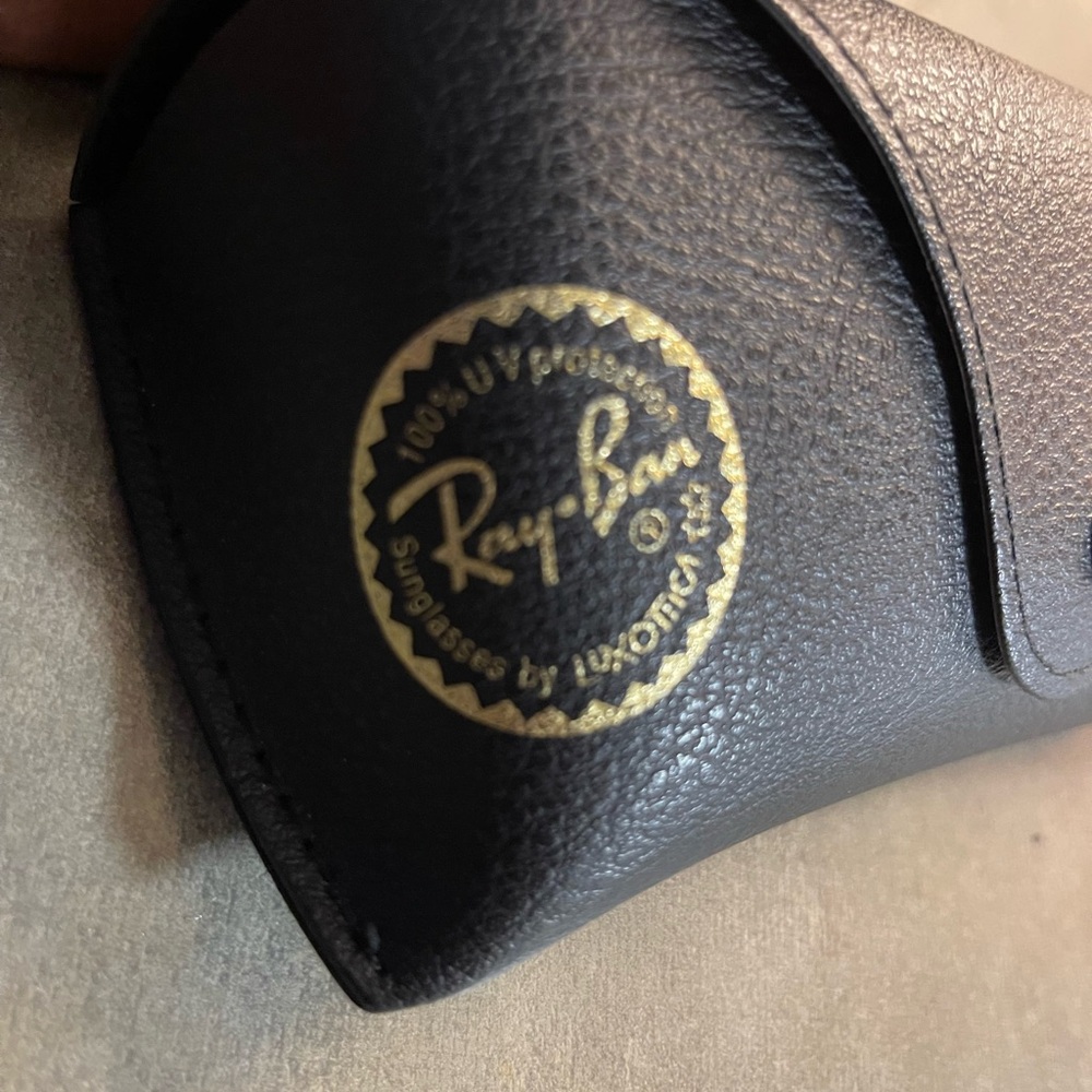 Ray-Ban Black Sunglasses - Picture 5 of 16
